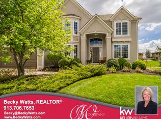 10037 Falcon Valley Dr, Lenexa, KS 66220