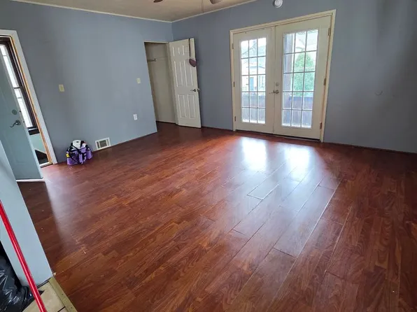 1048 E 4th St, Erie, PA 16507