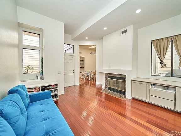 3rd image of 4900 N Grand Ave APT 306