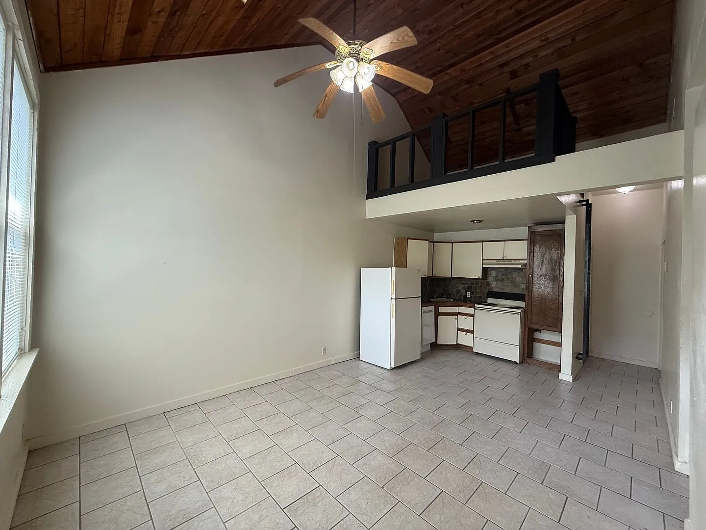 Great Move in Studio. Ready to be your new Home at an affordable price and great location. — Photo 1