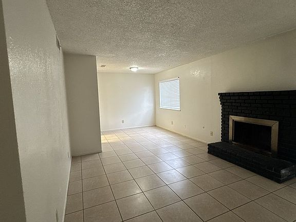 4th image of 3523-3529 S County Center Dr #3525