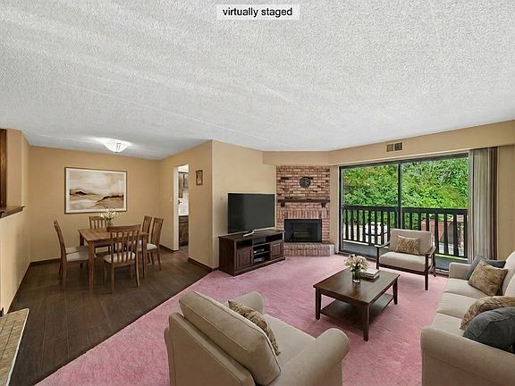 3rd image of 525 Cumnor Rd APT 204