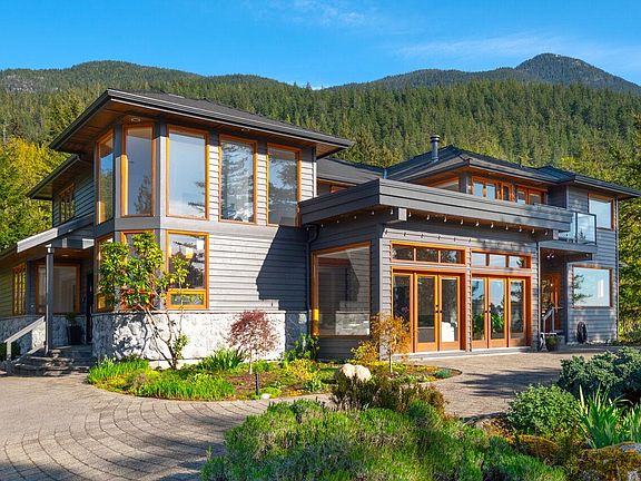 3rd image of 182 Furry Creek Dr