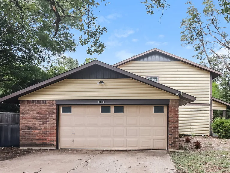 1113 Heiden Ct — Photo 1