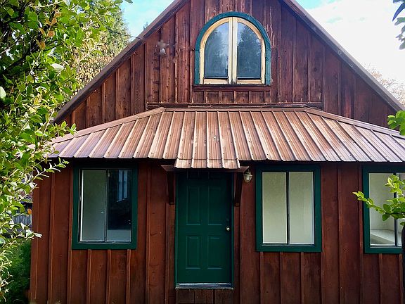 Fire safe metal roof