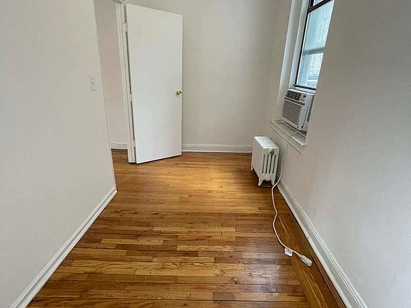 4th image of 401 E 58th St APT 1A