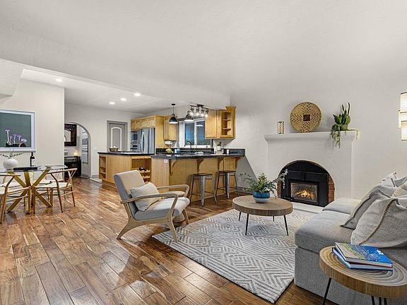 3rd image of 307-307 N Fulton St #C
