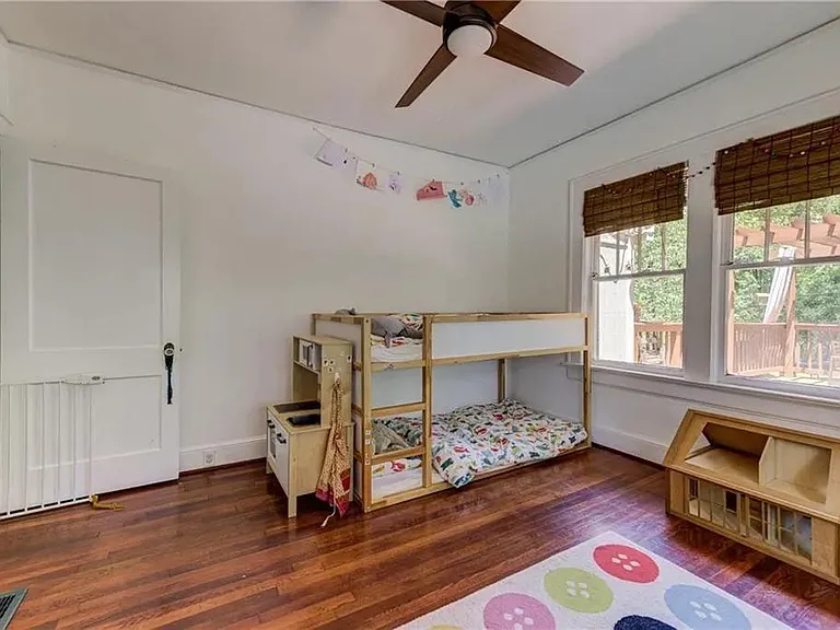 454 Kendrick Ave SE — Photo 10
