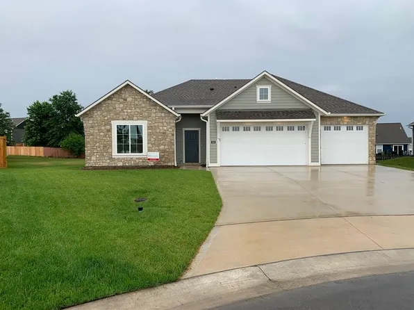 313 Northwick Ct, Eudora, KS 66025