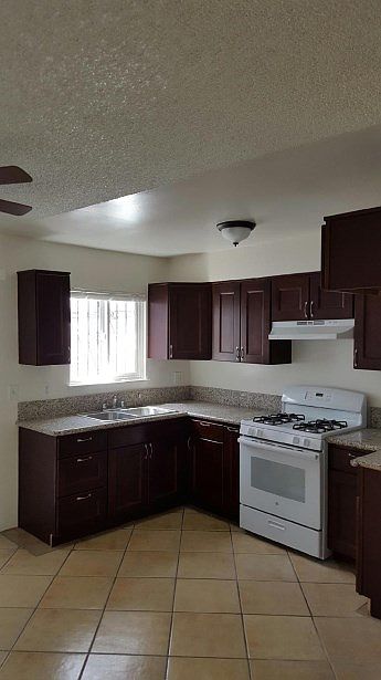 1st image of 264 E Allenhurst St