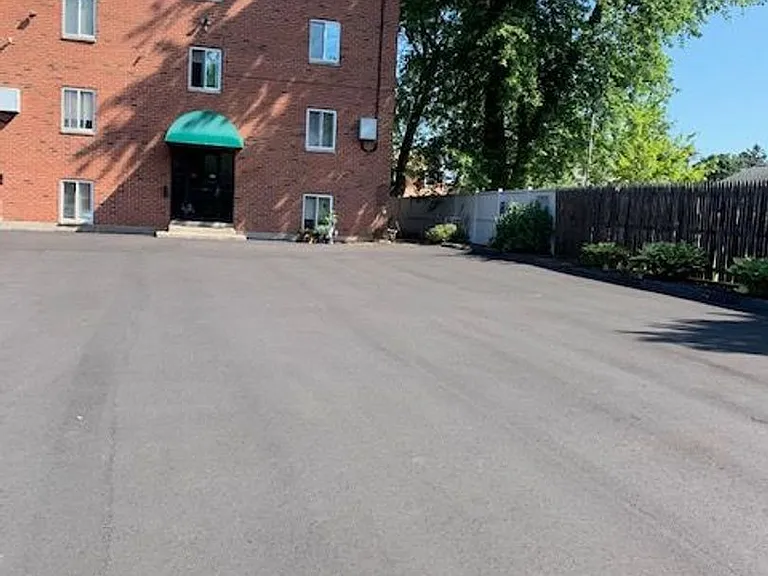 288 Pine St — Photo 10