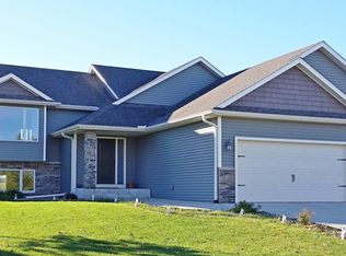 2102 Hart Dr SW, Rochester, MN 55902