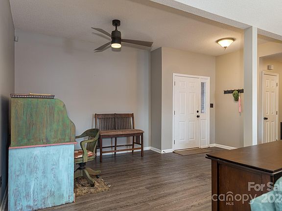5th image of 100 N Padali Ct