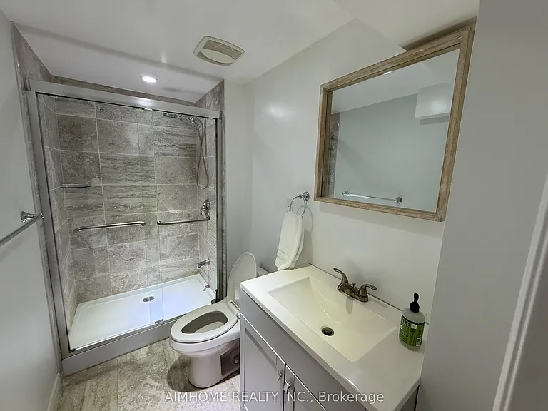 2076 Constance Dr — Photo 12