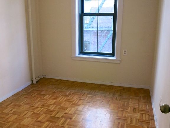 5th image of 519 E 78th St APT 4H
