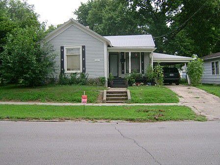 1st image of 321 Dickinson St