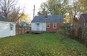 5th image of 200 Pioneer Dr