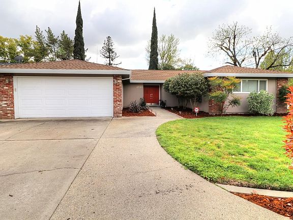 2nd image of 4700 Lake Dr