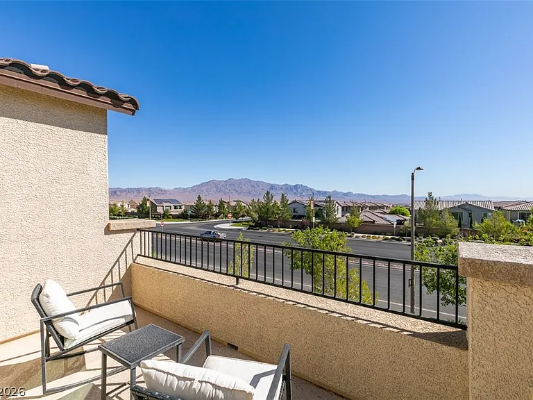 8160 Skye Desert Dr — Photo 44