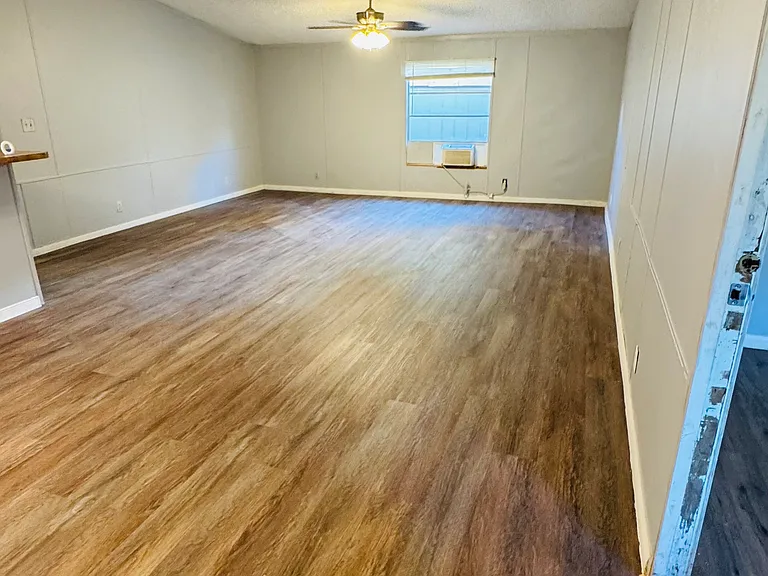 9100 Puritan Way — Photo 11