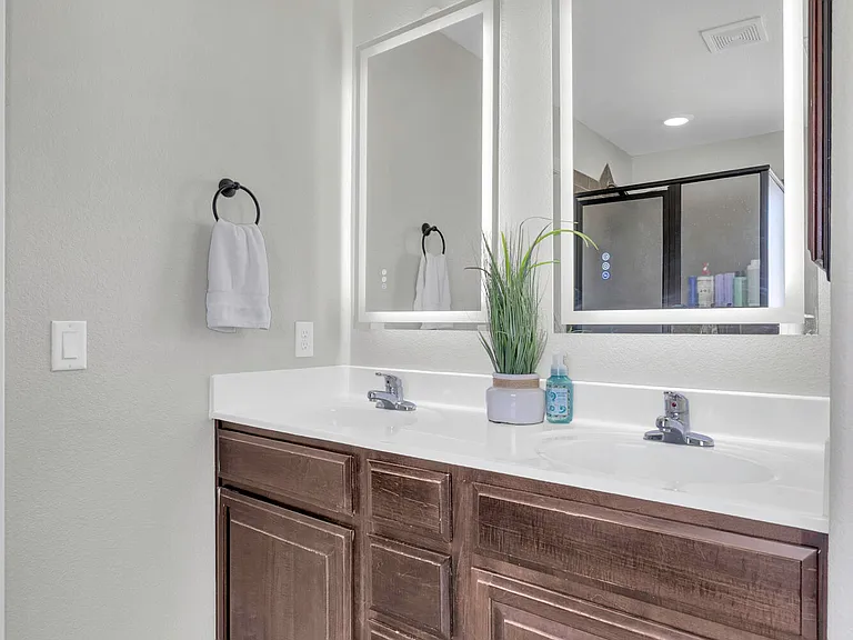 11512 Robert Lennox Dr — Photo 45