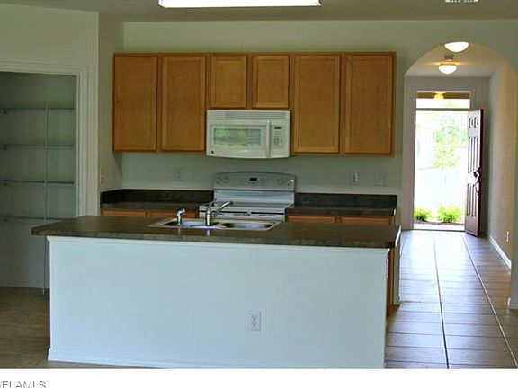 5th image of 2910 Apple Blossom Dr