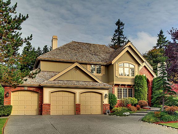 2nd image of 20910 SE 2nd Pl