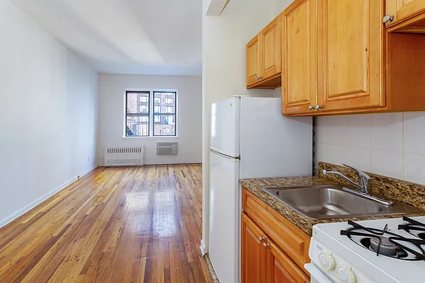 Rented by Compass | media 2