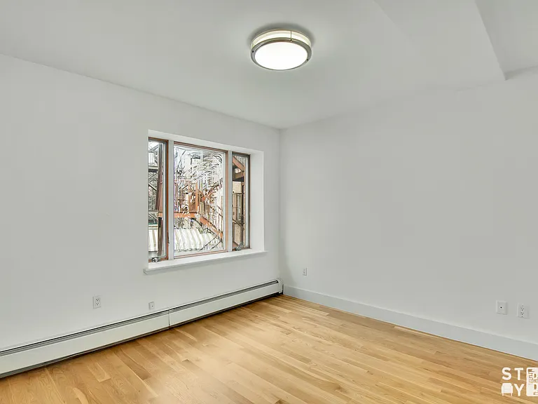 279 Lee Ave #Penthouse 6 — Photo 7