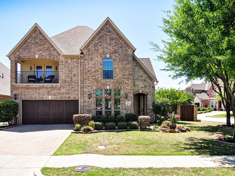 1st image of 21 Pristine Pond Dr