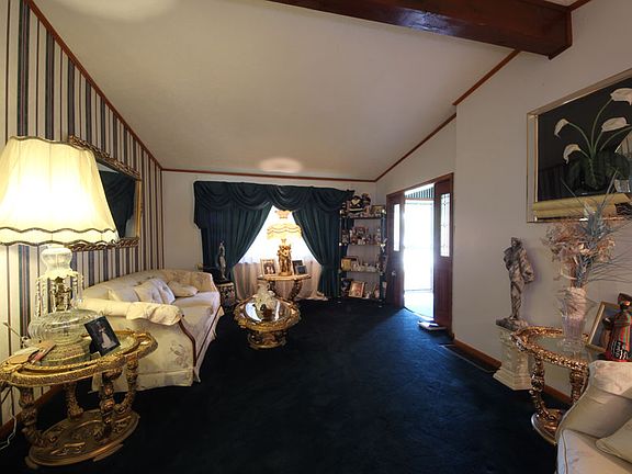 3rd image of 5906 Laurel Hall Dr