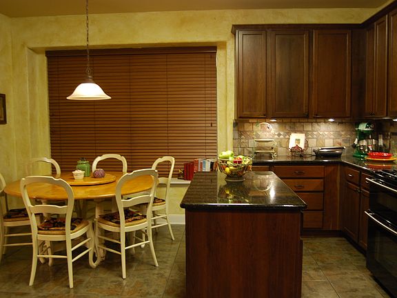 breakfast/kitchen
