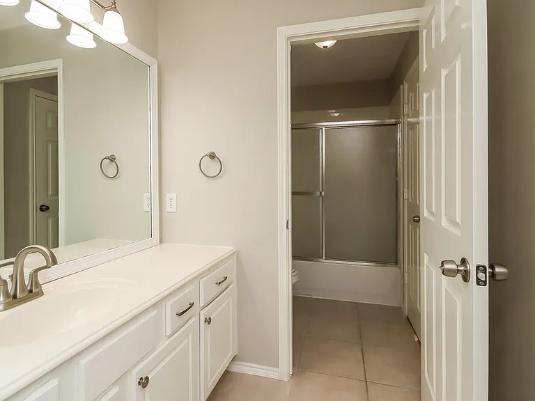 11003 Sentry Ct — Photo 15
