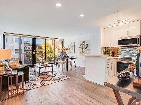 4th image of 454 Lombard St APT 4