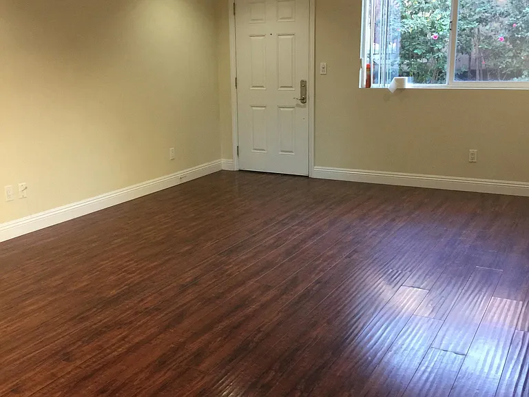 5445 Kester Ave #104 — Photo 9
