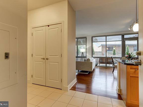 3rd image of 2001 15th St N APT 109