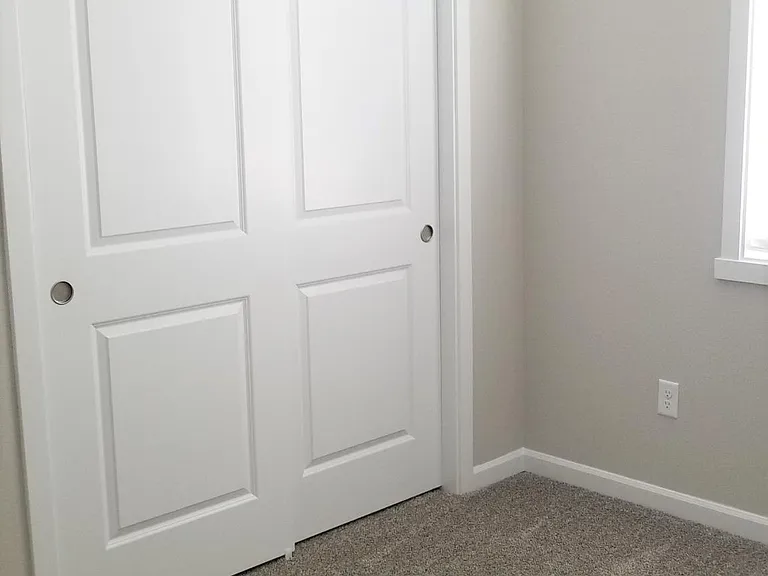 Secondary bedroom 2 closet