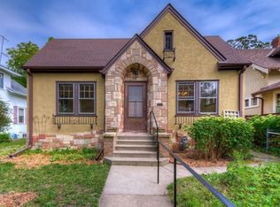 3842 Queen Ave N, Minneapolis, MN 55412