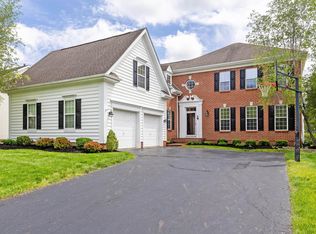 7169 Fernridge Dr, New Albany, OH 43054