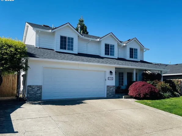 1114 Meadowlark Pl, Molalla, OR 97038