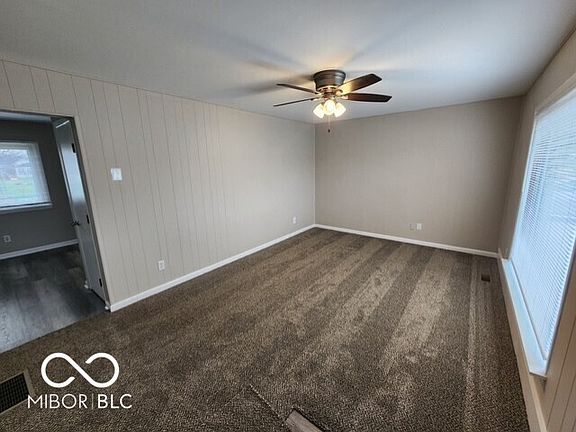 2nd image of 302 N Jackson St
