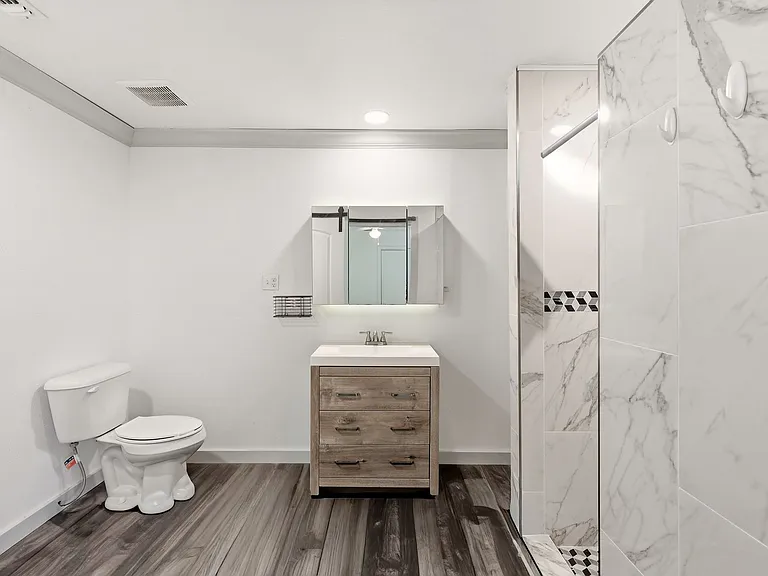 601 Kay St — Photo 15