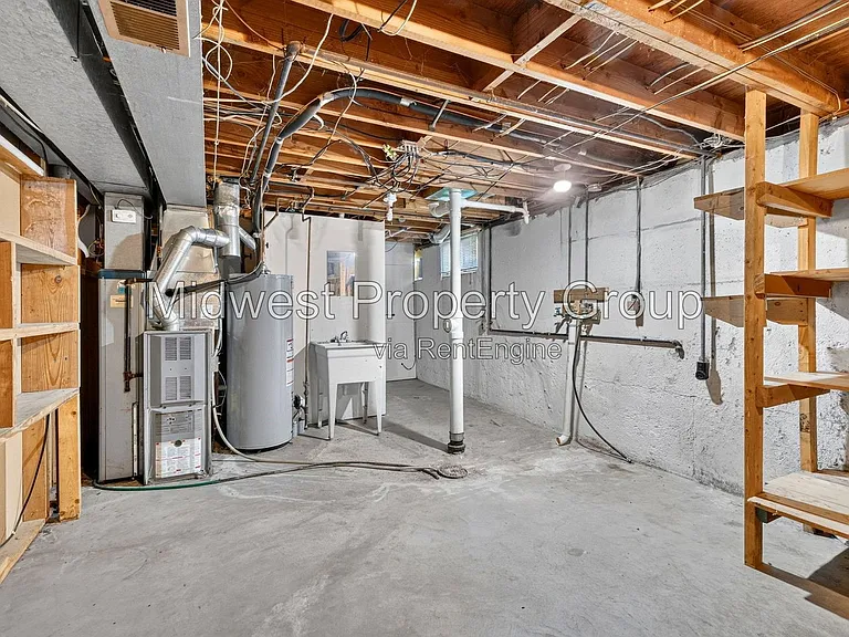 1205 Acredale Dr — Photo 24