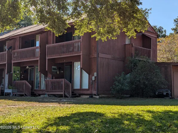 108 Lakeside Villa #A, Diamondhead, MS 39525