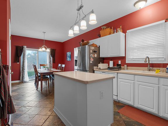 5th image of 5993 Heartland Ct