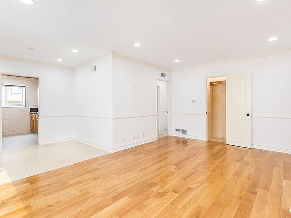 2nd image of 1435 N Poinsettia Pl #H
