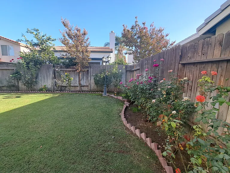 9507 Salinger St — Photo 16