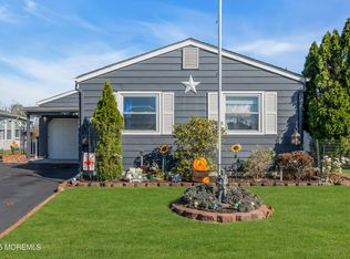 3 Miramar Ct, Toms River, NJ 08757