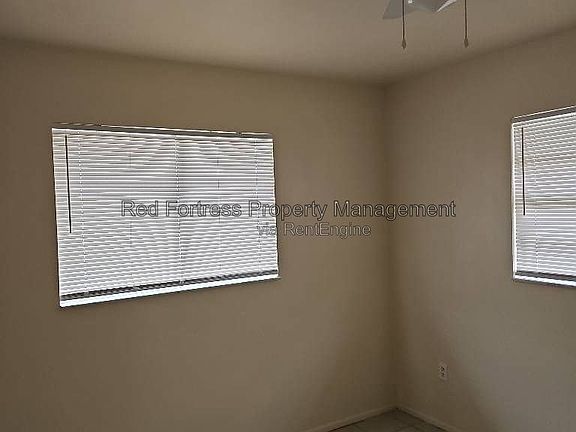 4th image of 3816 Desoto Ave