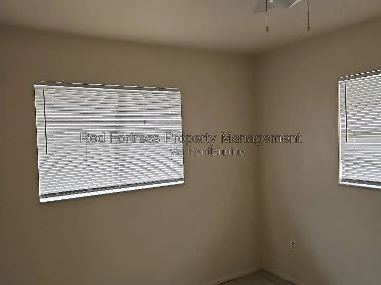 3816 Desoto Ave — Photo 4